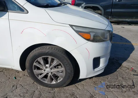 2015 Kia Sedona Lx z USA, uszkodzony, nr VIN KNDMB5C11F6044477